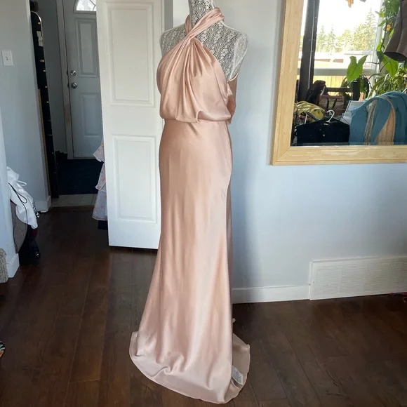 NWT ASOS Design Satin Halter Maxi Formal Gown Dress. Size 6. Medium. - Picture 12 of 16